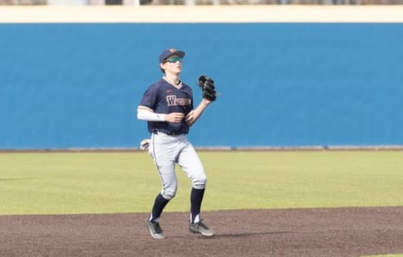 Tracking a fly ball